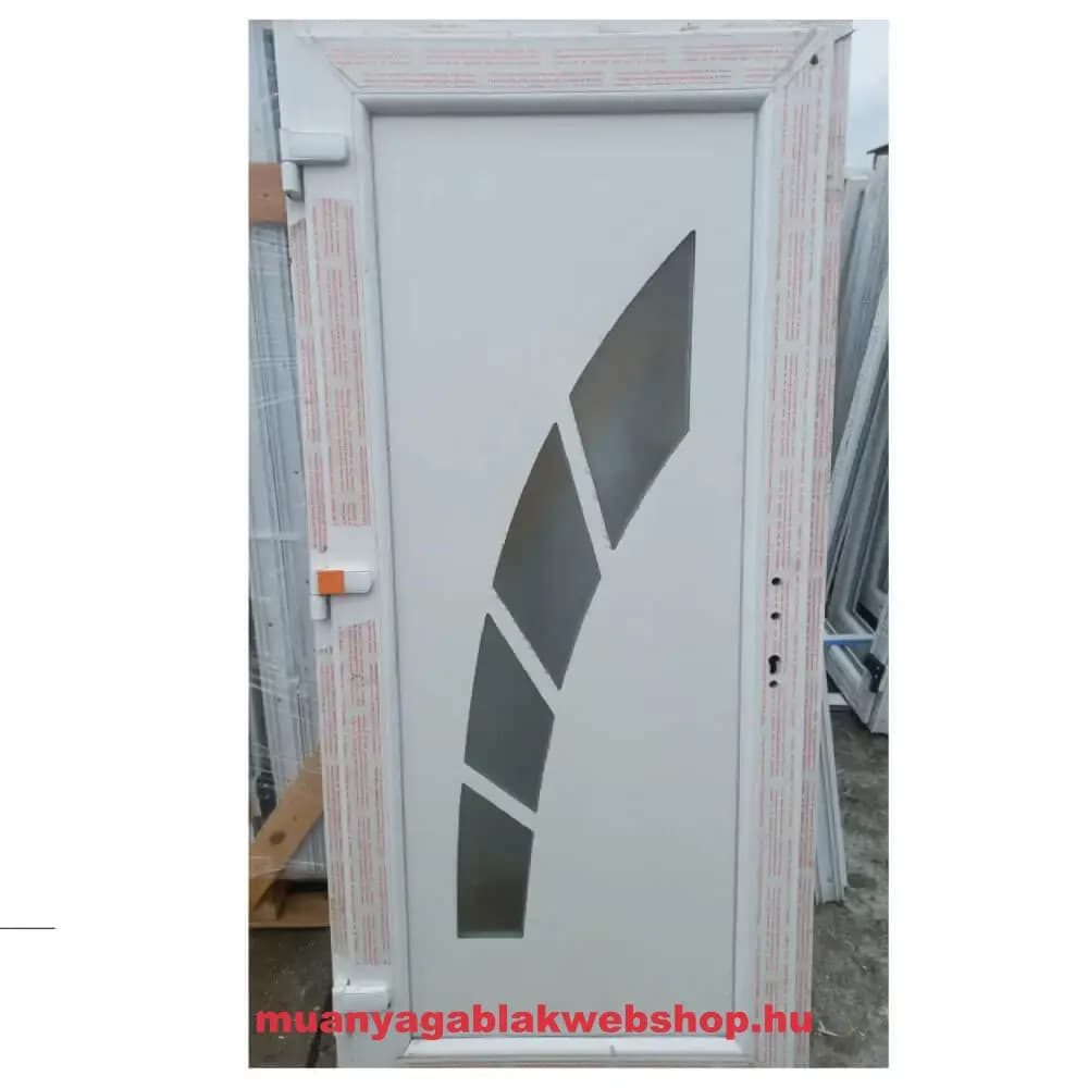 Műanyag bejárati ajtó Flatline26 termékfotó